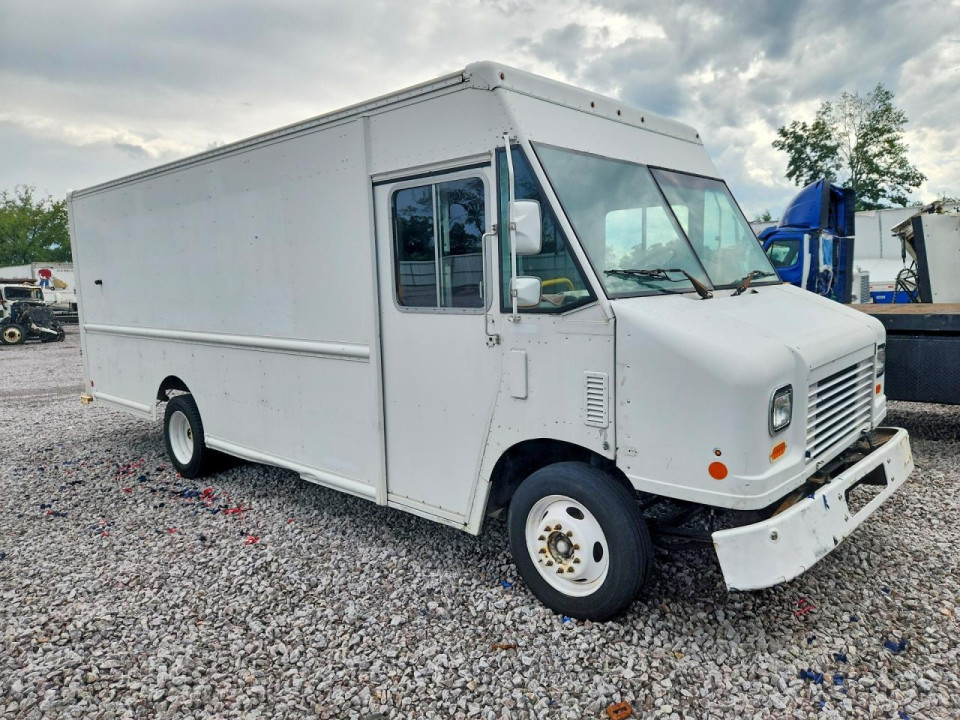 Ford F59 DELIVERY TRUCK 2015 — Copart