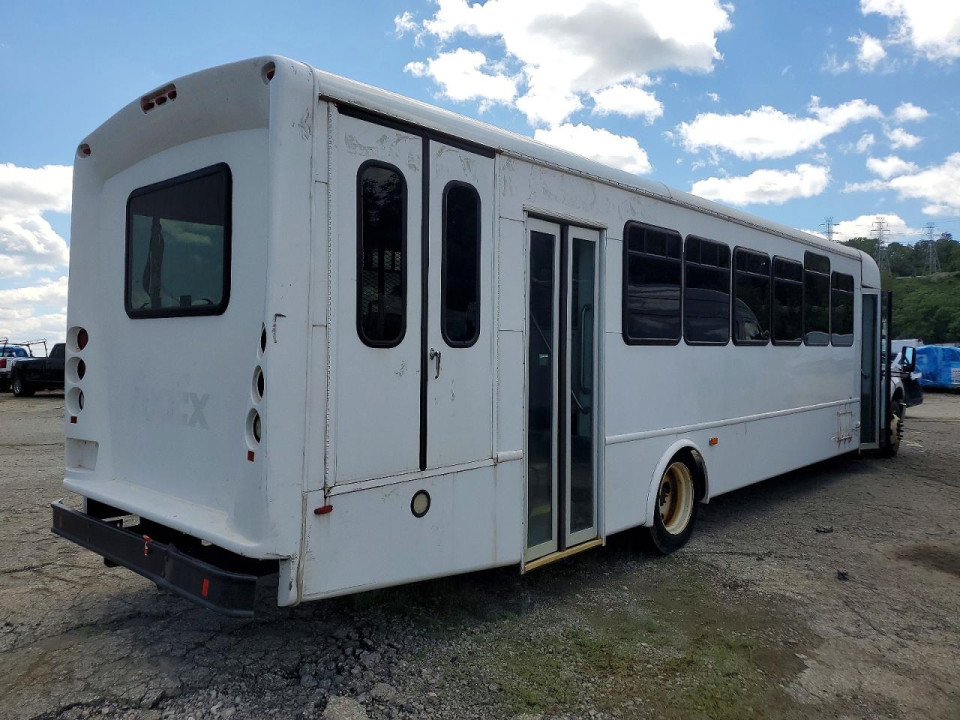 Ford F650 2016 — Copart