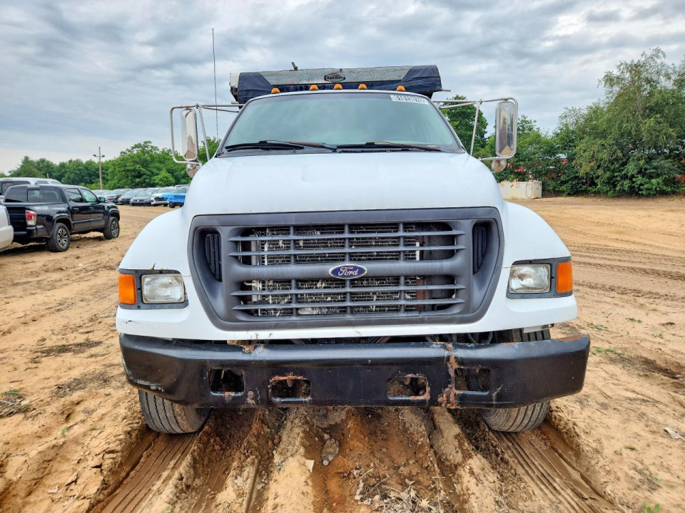 Ford F750 2000 — Copart
