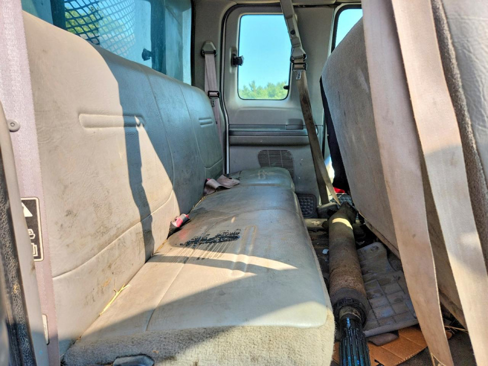 Ford F750 2000 — Copart