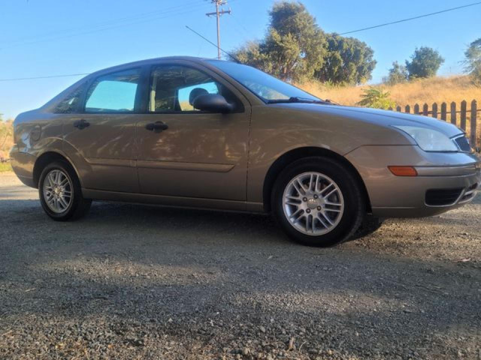Ford FOCUS 2005 — Copart