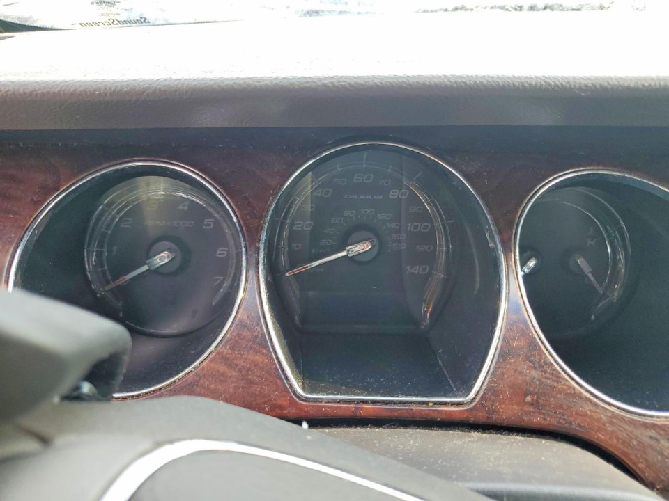 Ford TAURUS 2010 — Copart