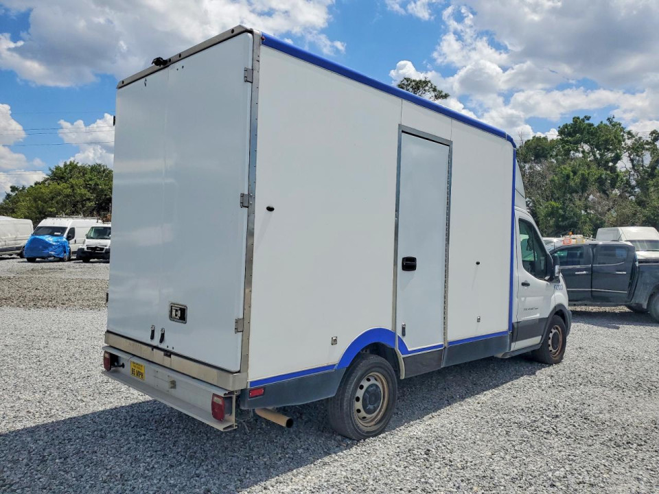 Ford TRANSIT T-350 HD REFRIGERATED TRUCK 2021 — Copart