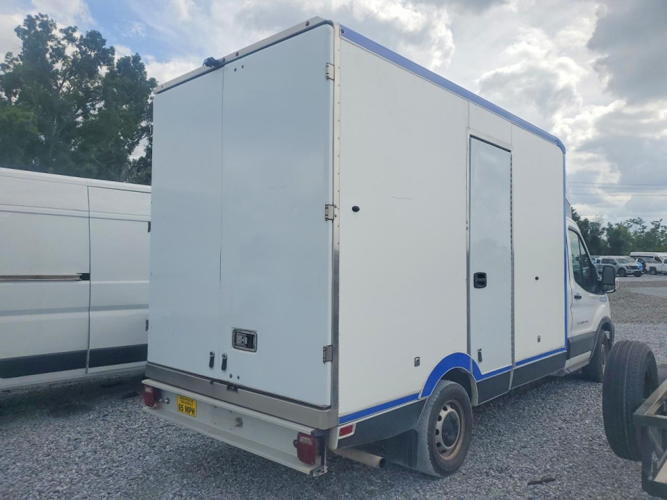 Ford TRANSIT T-350 HD REFRIGERATED TRUCK 2022 — Copart