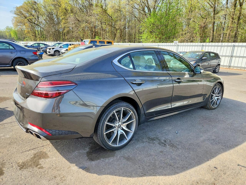 Genesis G70 2.0T 2023 — Copart
