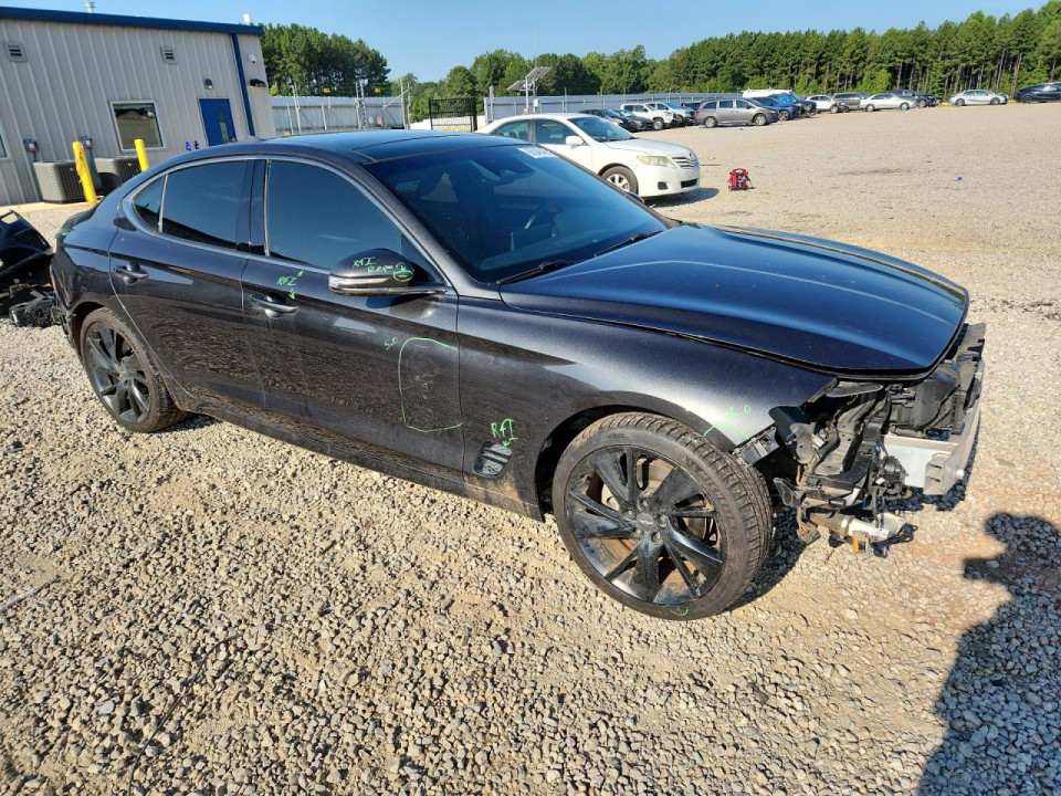 Genesis G70 2.0T 2023 — Copart