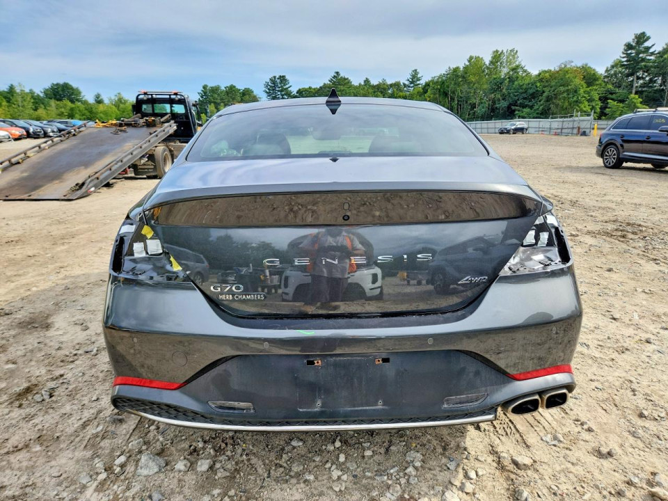Genesis G70 2.0T 2023 — Copart