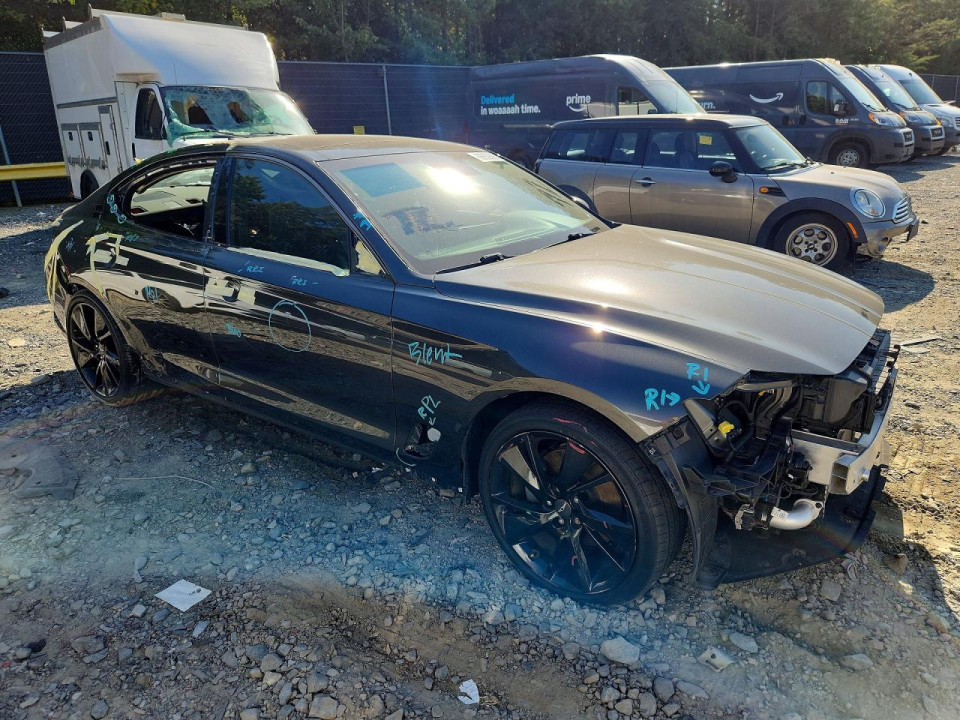 Genesis G70 2.0T 2023 — Copart
