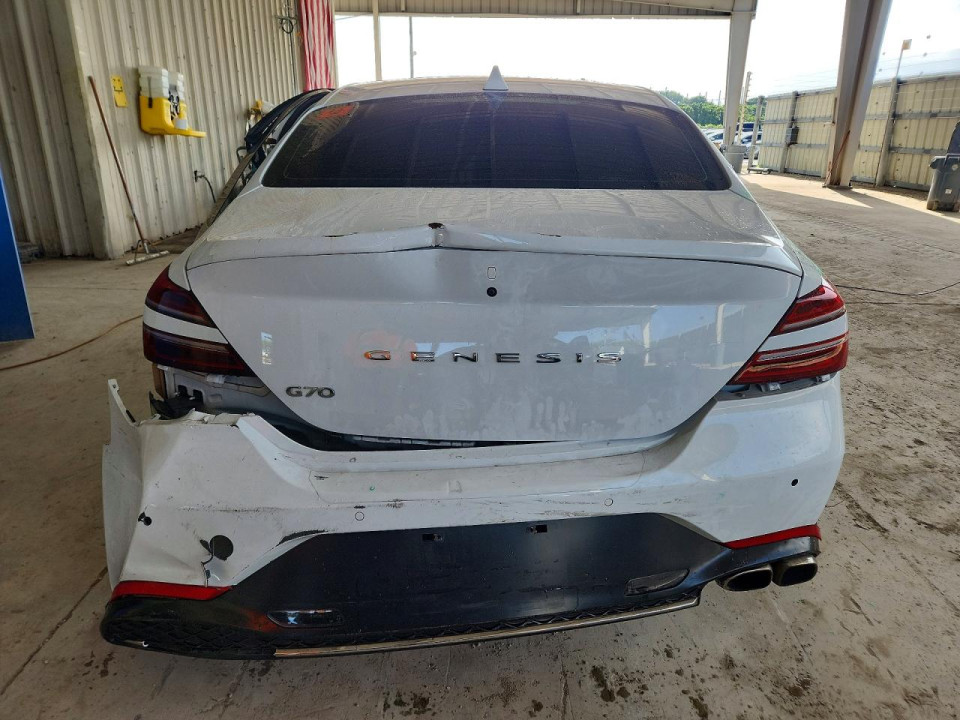 Genesis G70 2.0T 2023 — Copart