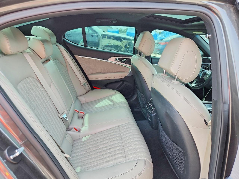 Genesis G70 2.0T 2023 — Copart