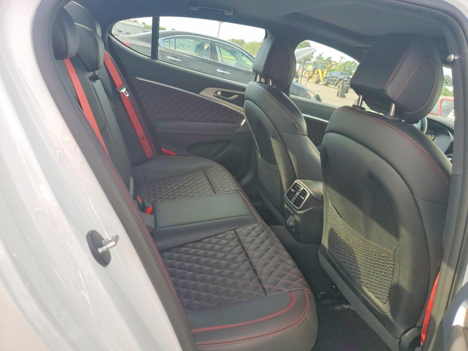Genesis G70 3.3T STANDARD 2023 — Copart