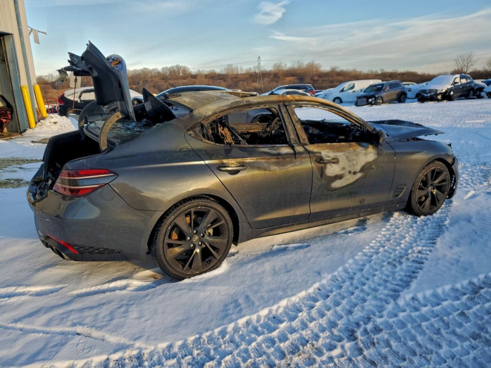 Genesis G70 BASE 2023 — Copart