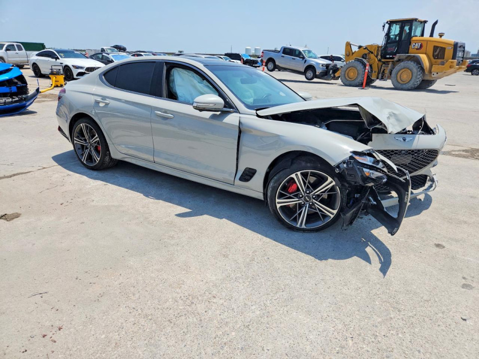 Genesis G70 2025 — Copart