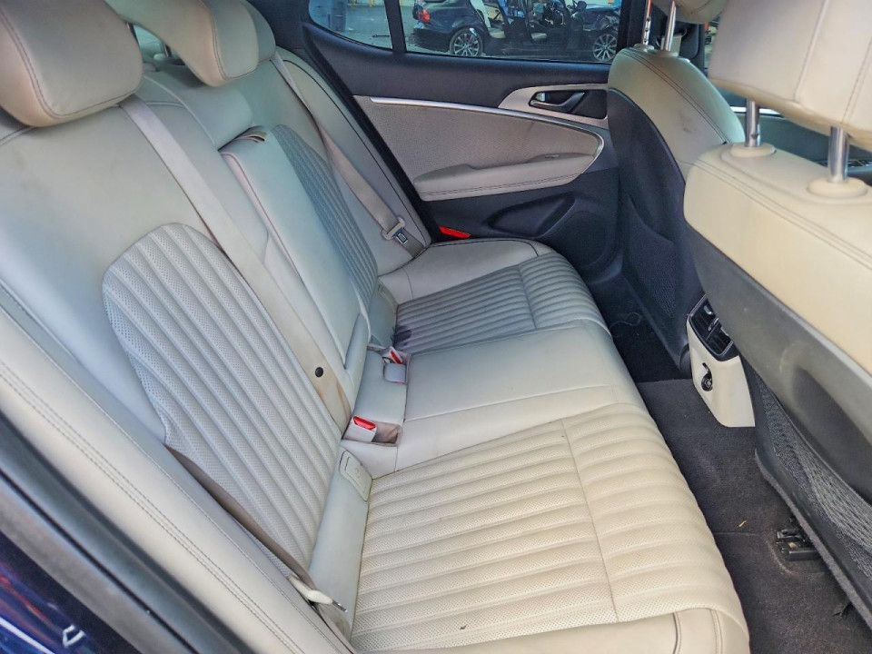 Genesis G70 2023 — Copart
