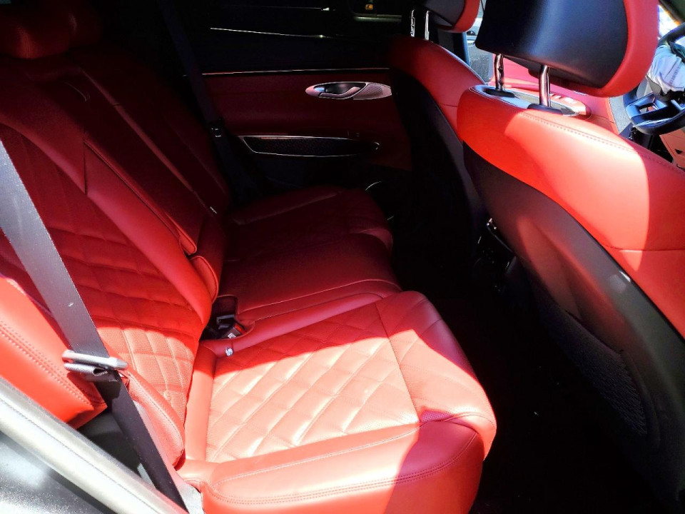 Genesis GV70 SPORT PRESTIGE 2026 из США