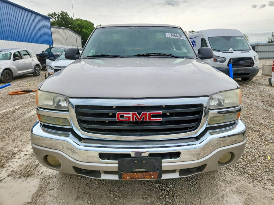 Gmc C/K/R2500 2004 — Copart
