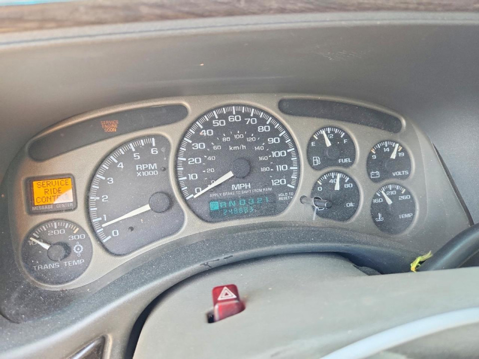 Gmc DENALI 2002 — Copart