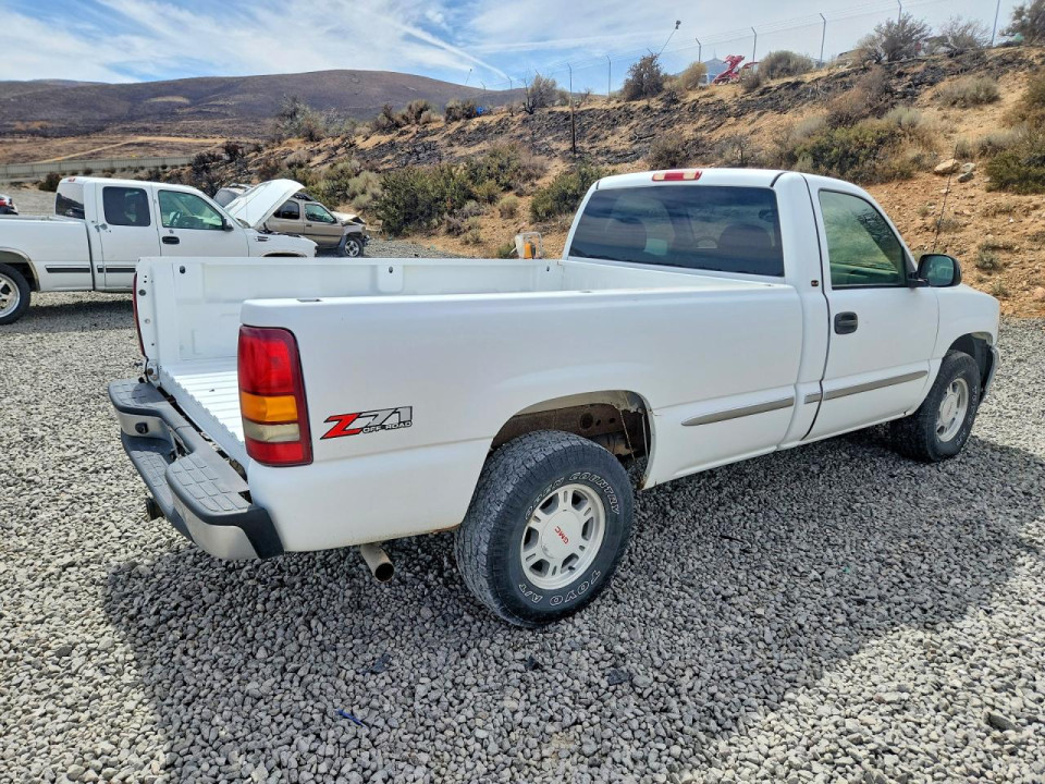 Gmc NEW SIERRA 2002 — Copart