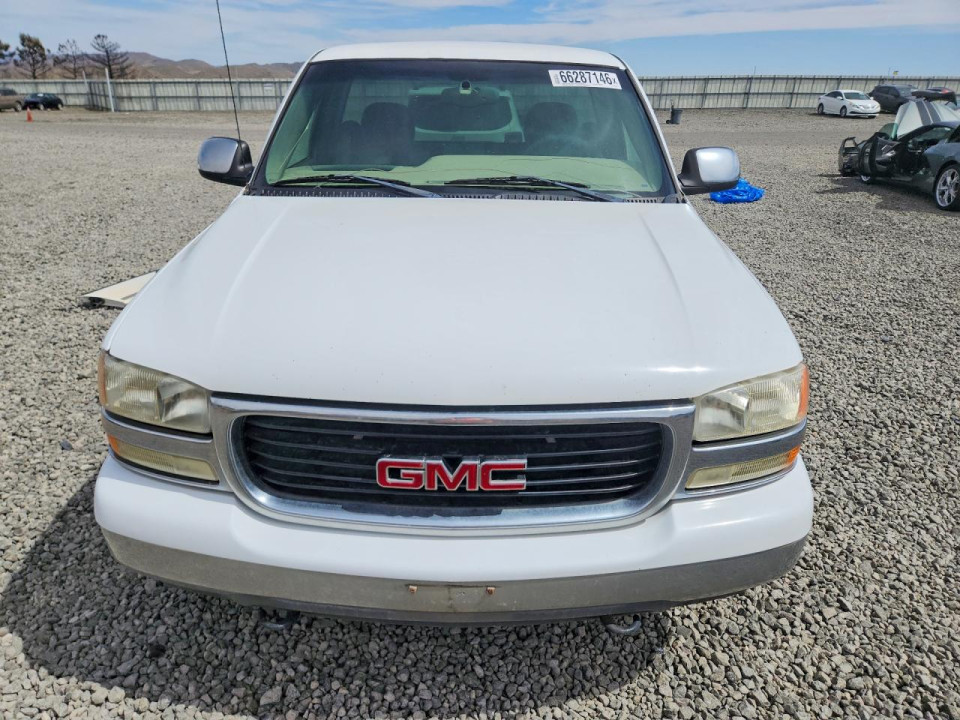 Gmc NEW SIERRA 2002 — Copart