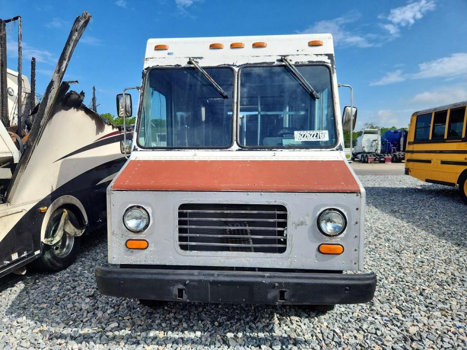 Gmc P3500 DELIVERY VAN 1989 — Copart