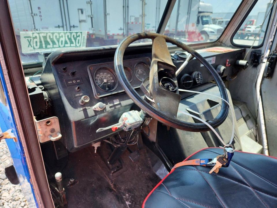 Gmc P3500 DELIVERY VAN 1989 — Copart