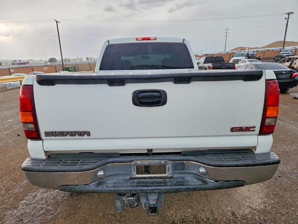 Gmc SIERRA K2500 HEAVY DUTY 2003 — Copart