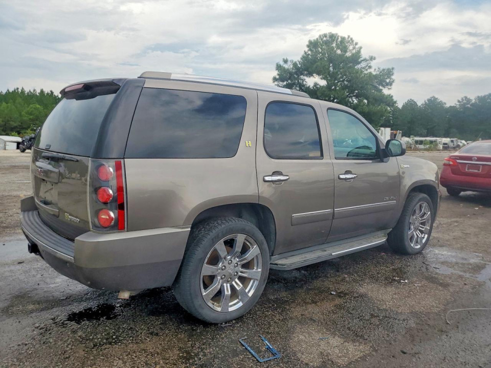 Gmc YUKON 2011 — Copart