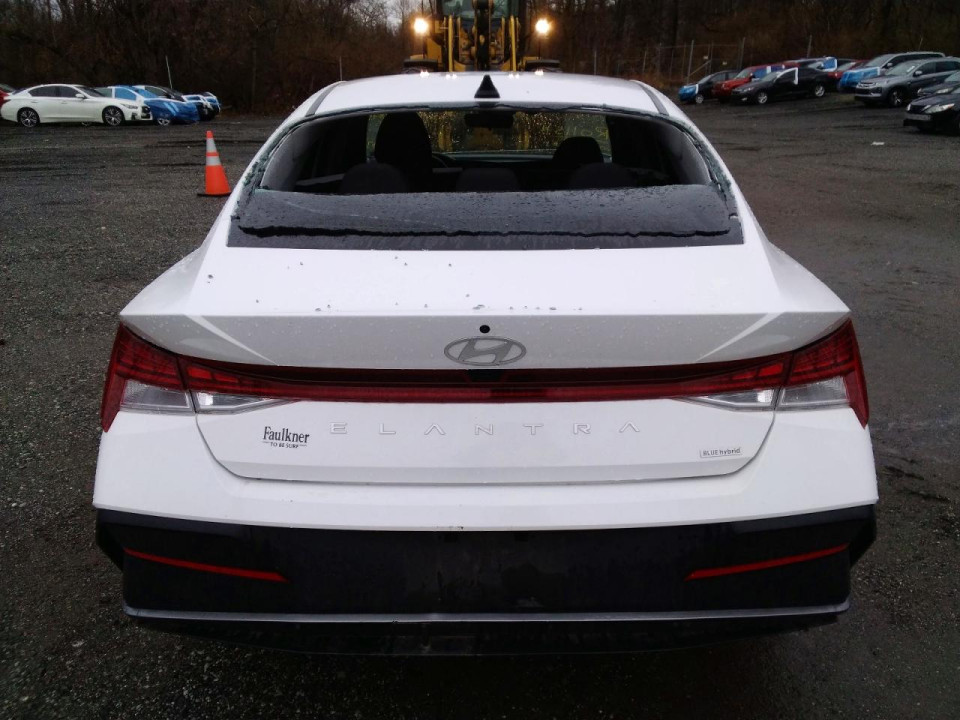 Hyundai ELANTRA HYBRID BLUE 2024 — Copart