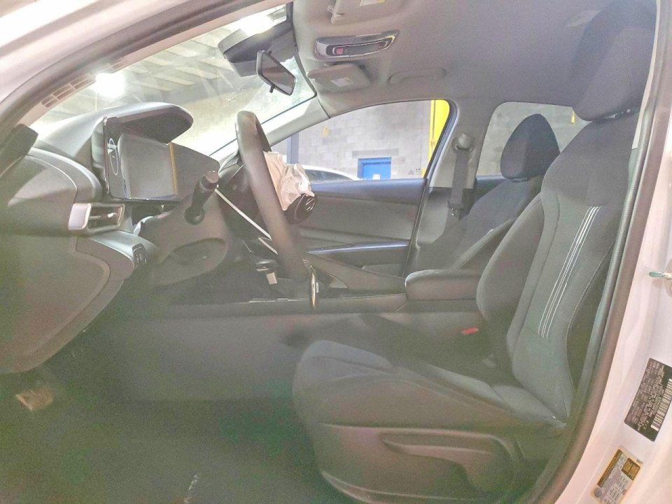 Hyundai ELANTRA HYBRID BLUE 2024 — Copart