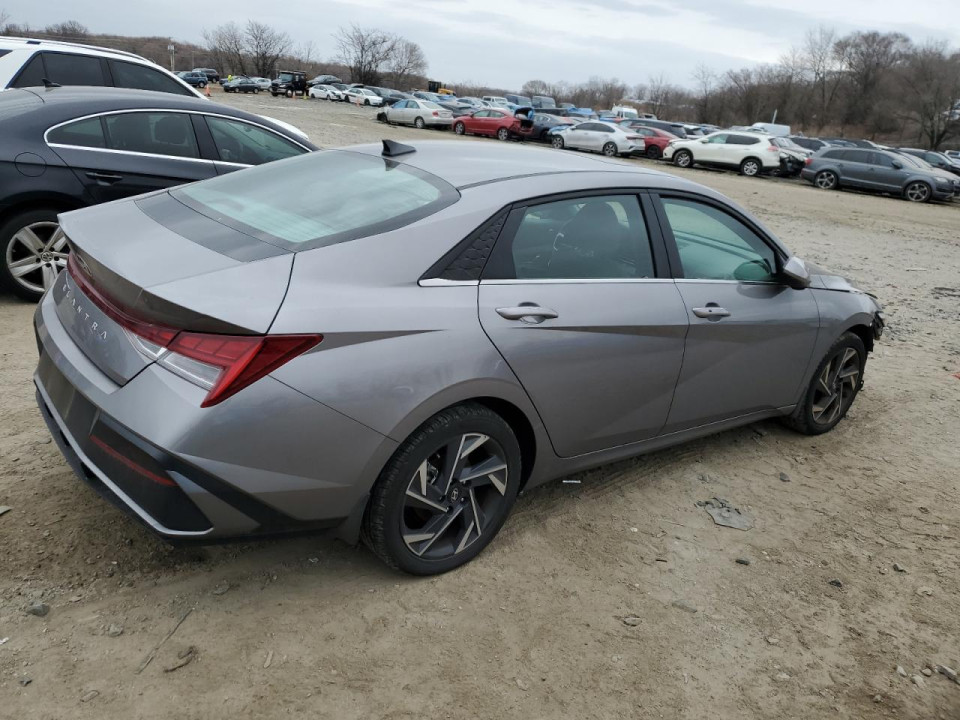 Hyundai ELANTRA 2024 — Copart