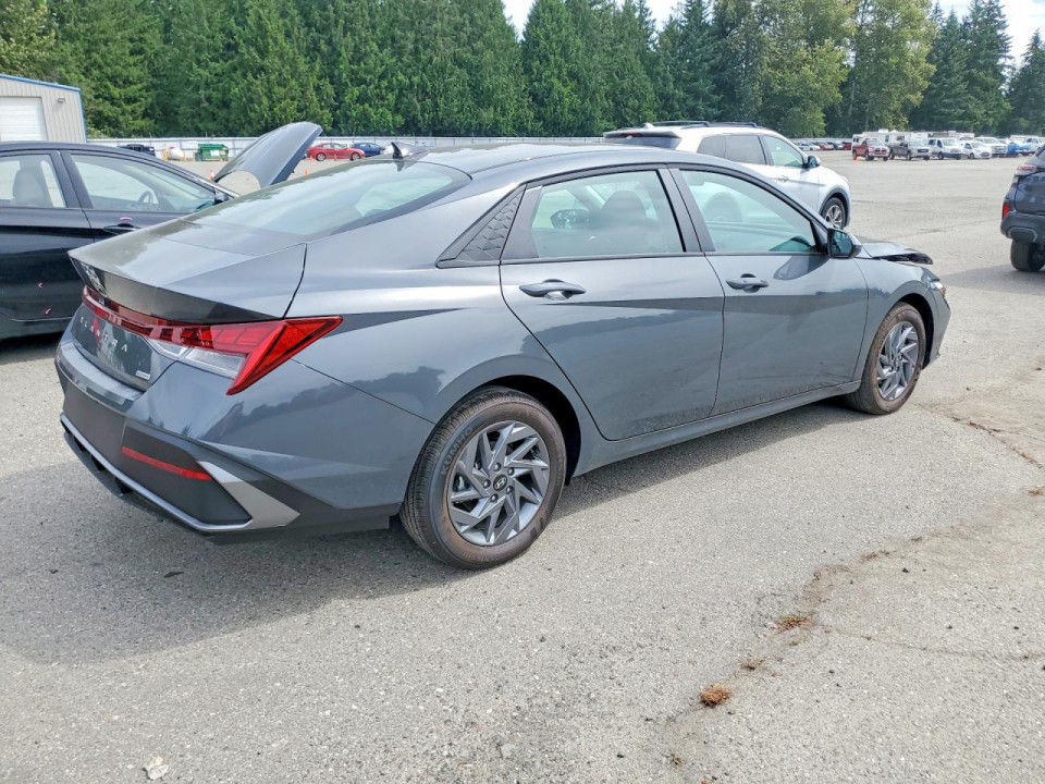 Hyundai ELANTRA 2026 — Copart