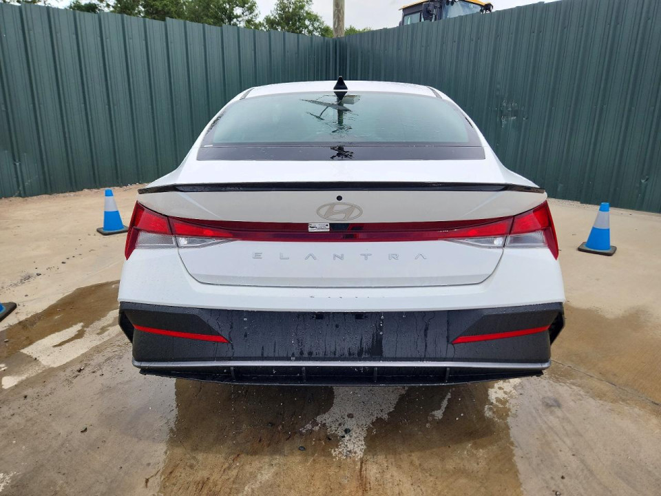 Hyundai ELANTRA 2026 — Copart