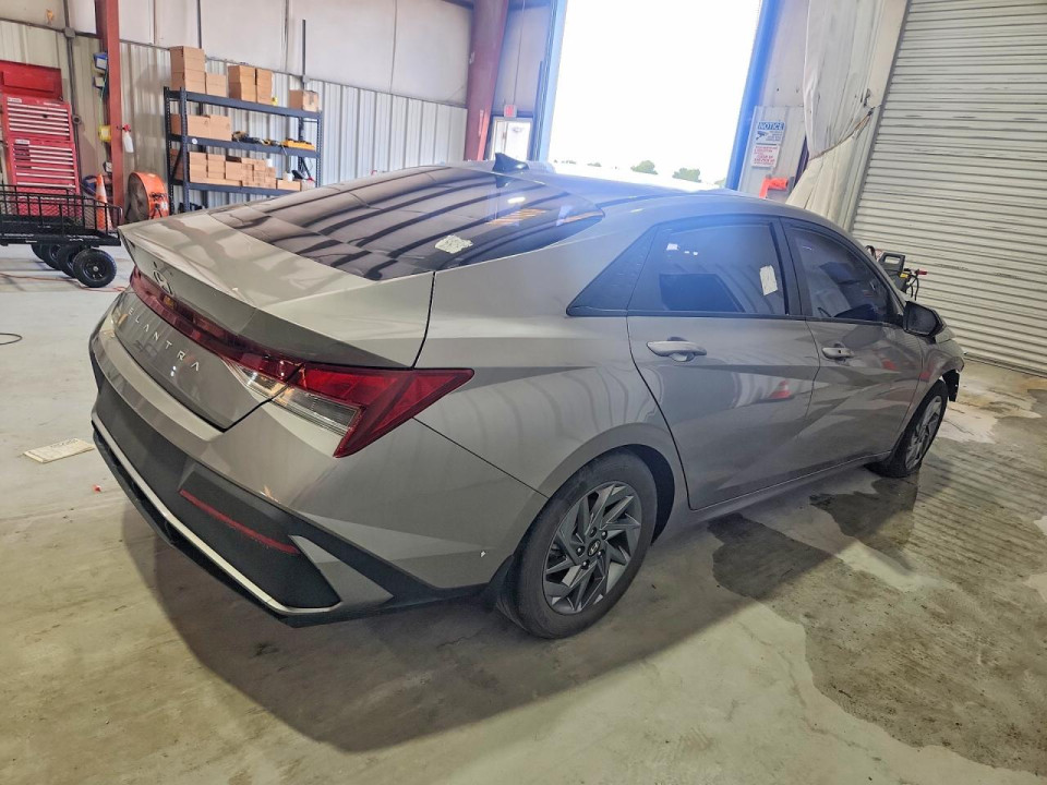 Hyundai ELANTRA 2024 — Copart