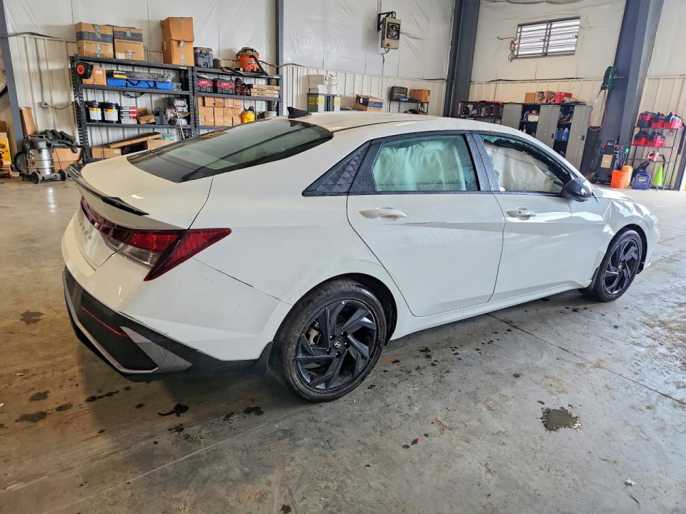 Hyundai ELANTRA 2026 — Copart