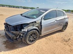 Hyundai ELANTRA 2016