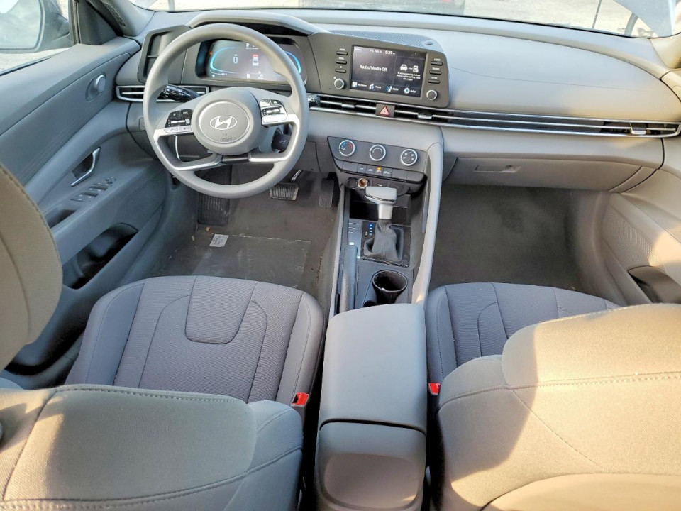 Hyundai ELANTRA 2025 — Copart