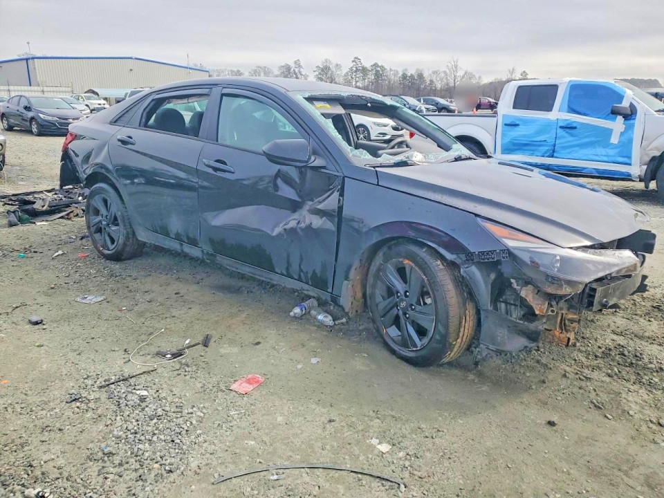 Hyundai ELANTRA 2022 — Copart