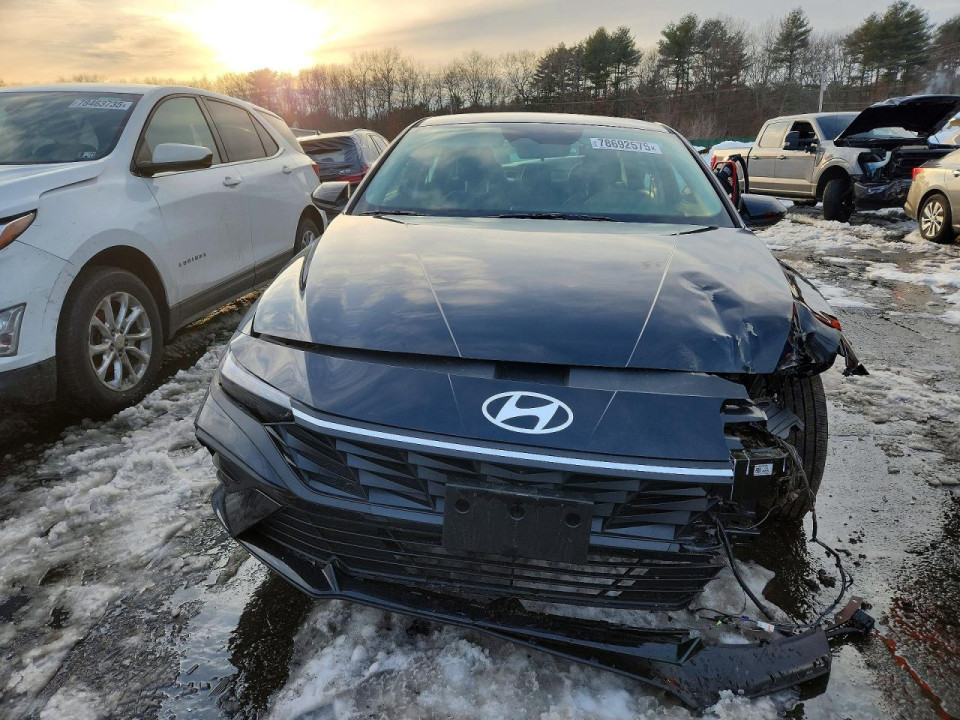 Hyundai ELANTRA 2026 — Copart