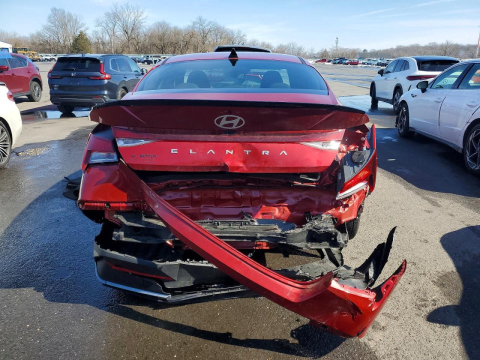 Hyundai ELANTRA 2025 — Copart