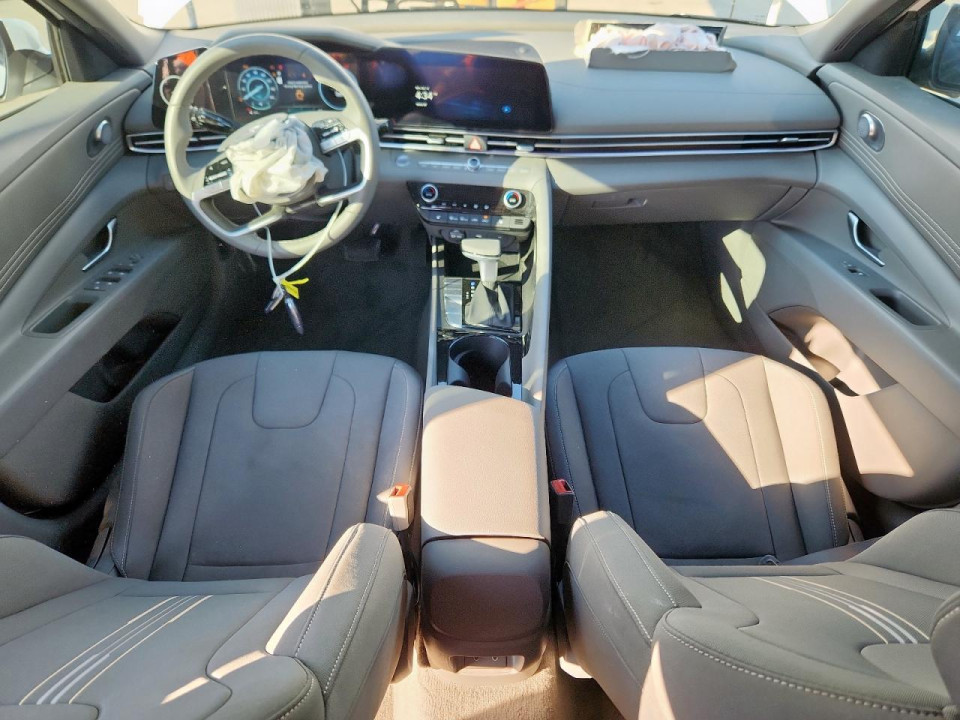 Hyundai ELANTRA 2025 — Copart