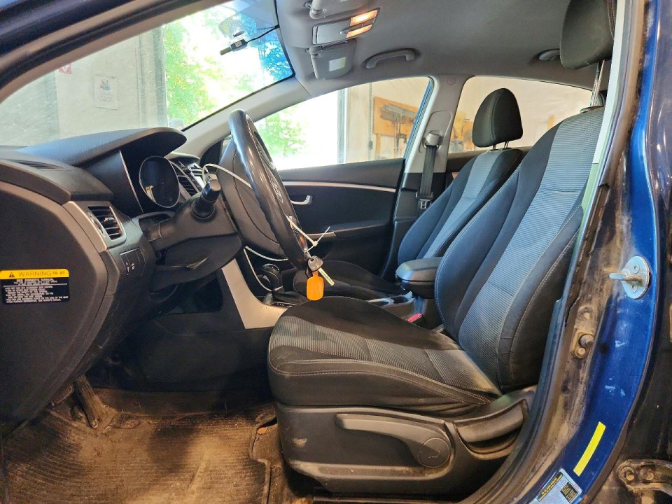 Hyundai ELANTRA 2016 — Copart
