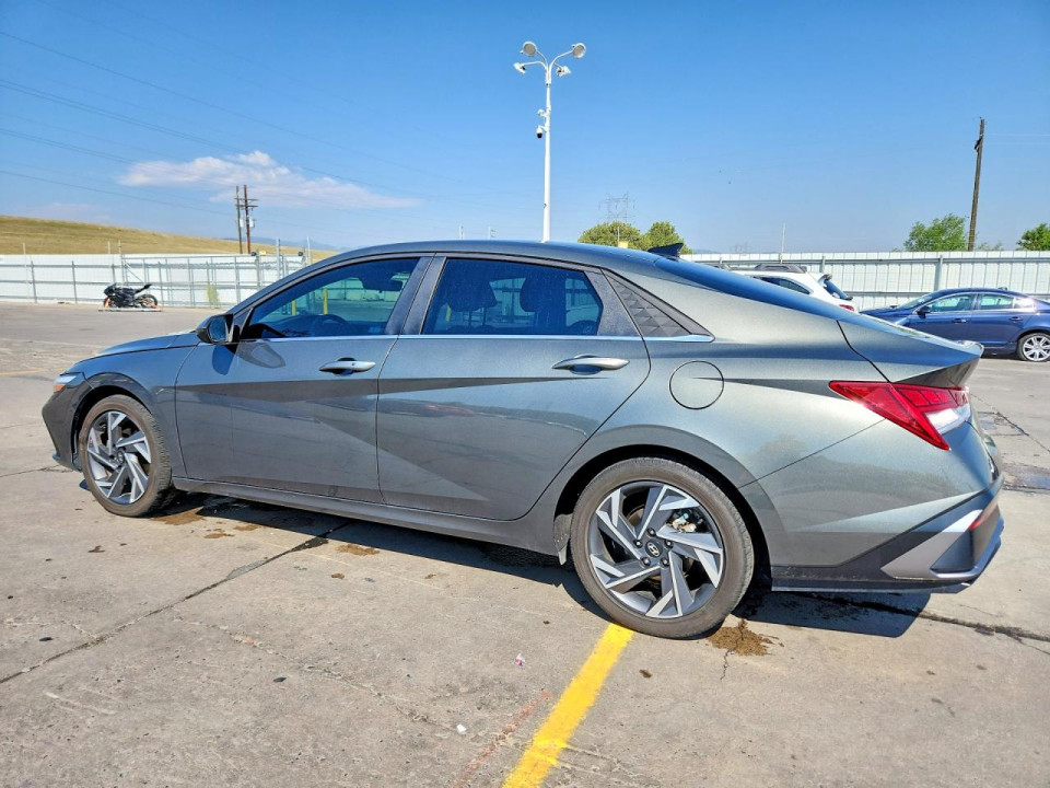 Hyundai ELANTRA 2025 — Copart