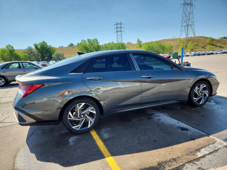 Hyundai ELANTRA 2025 — Copart