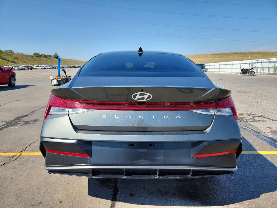 Hyundai ELANTRA 2025 — Copart