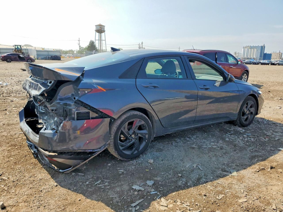 Hyundai ELANTRA 2026 — Copart