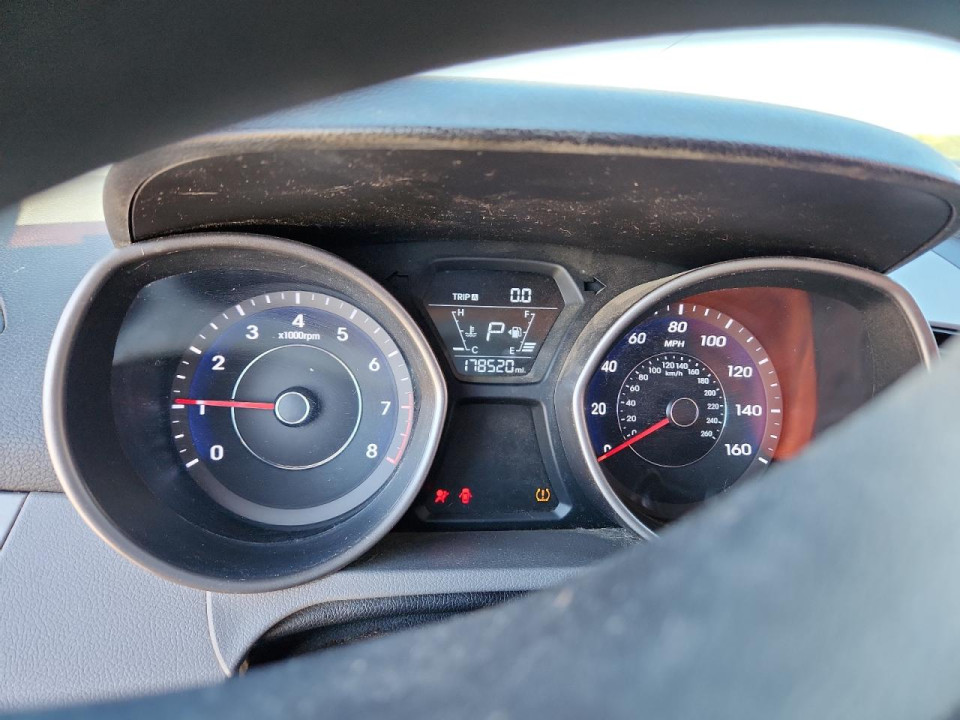 Hyundai ELANTRA 2016 — Copart
