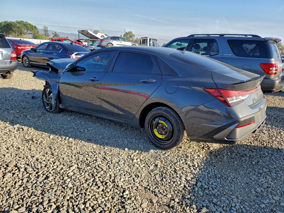 Hyundai ELANTRA 2025 — Copart
