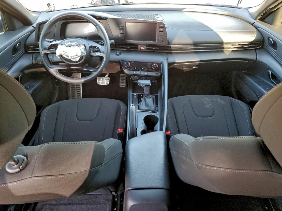 Hyundai ELANTRA 2025 — Copart