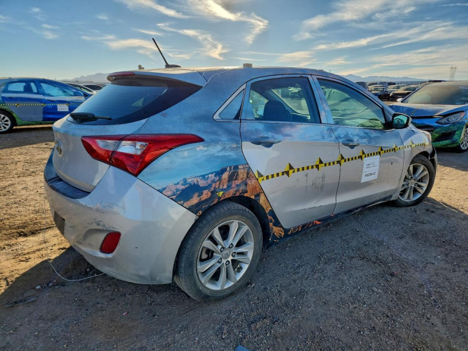 Hyundai ELANTRA 2016 — Copart