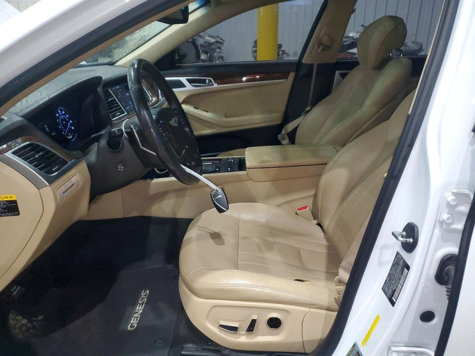 Hyundai GENESIS 2015 — Copart